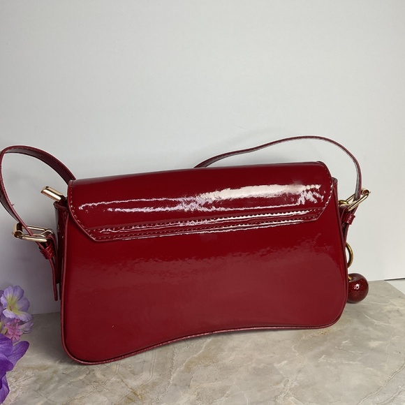 Cartera - Picture 3 of 5